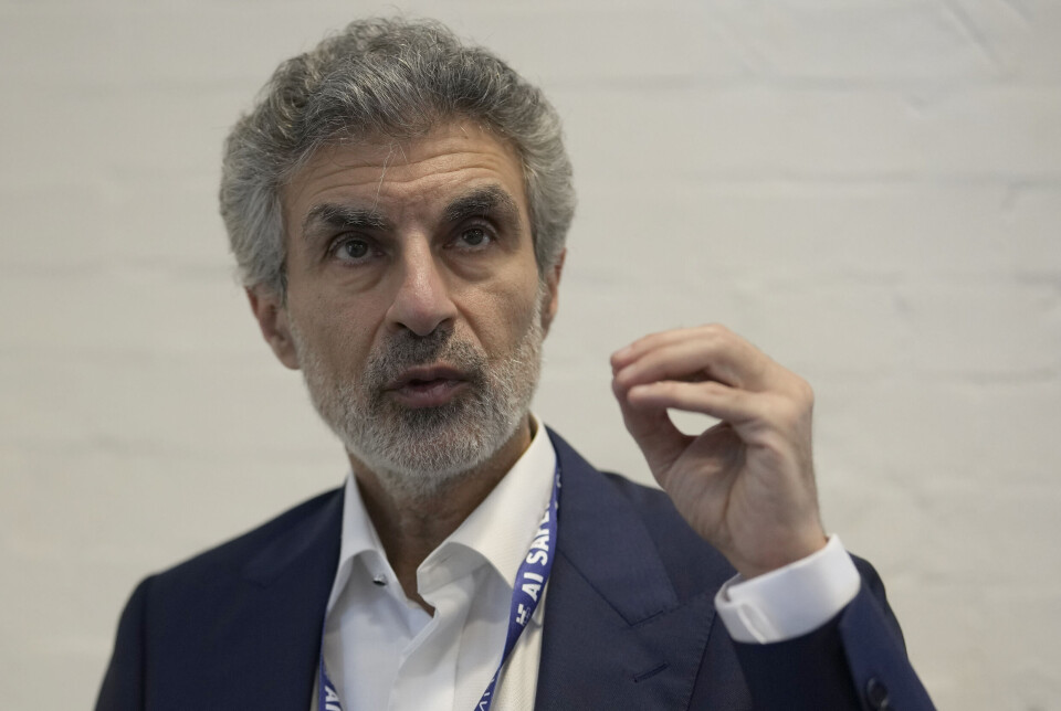 KI: Yoshua Bengio på en konferanse om KI og sikkerhet i Bletchley Park i England i 2023. Bengio blir ofte omtalt som en av tre «gudfedre» bak utviklingen av kunstig intelligens.