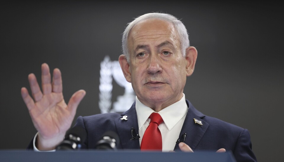 Israels statsminister Benjamin Netanyahu under en pressekonferanse i statsministerens kontor i Jerusalem, søndag.